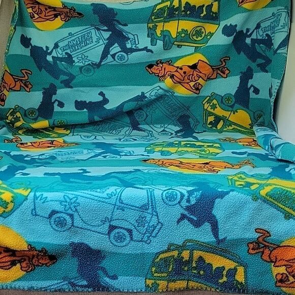 Scooby-Doo Kids Toy Set with Throw Blanket 59x38 - Picture 7 of 12